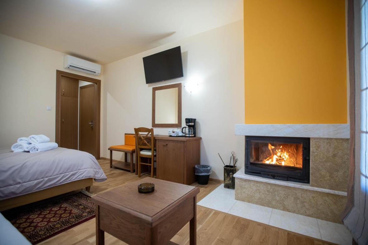 Rentinia Inn Rentina Экстерьер фото