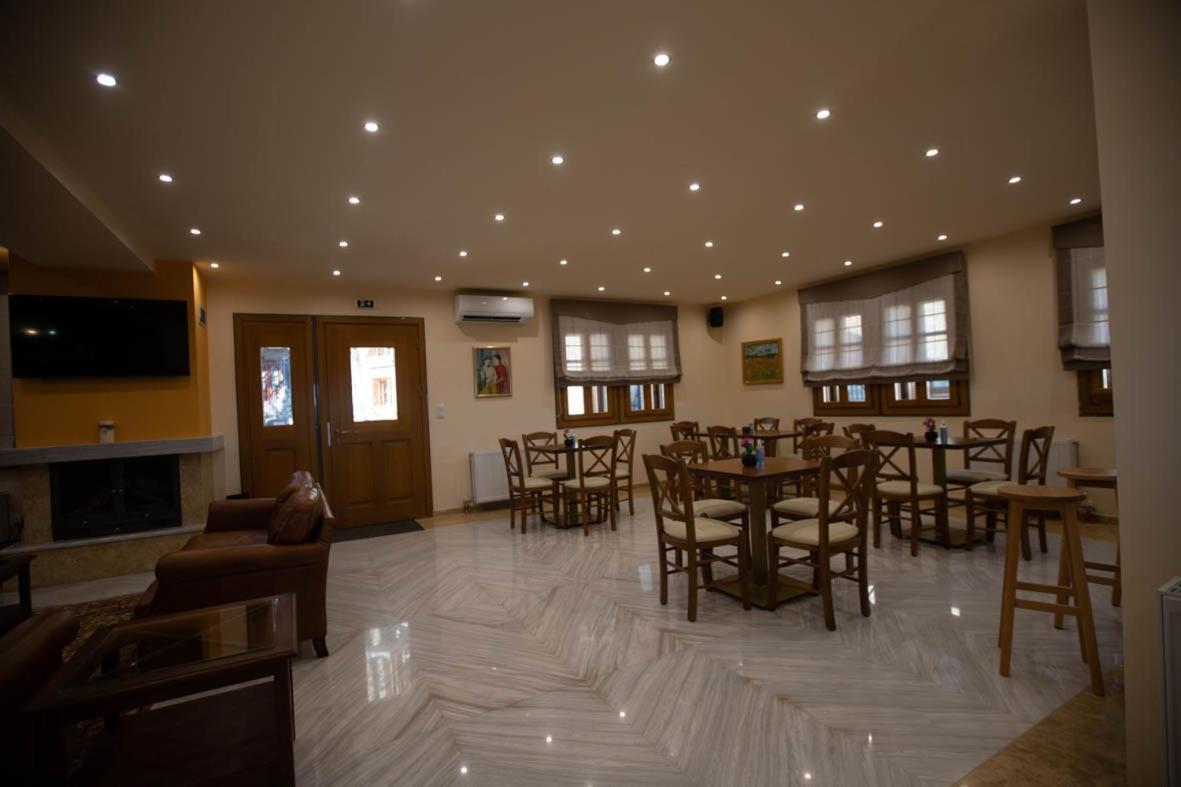 Rentinia Inn Rentina Экстерьер фото
