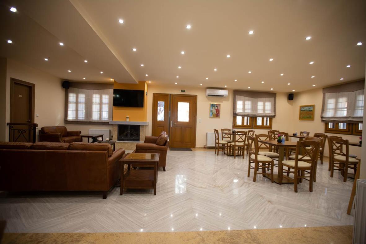 Rentinia Inn Rentina Экстерьер фото