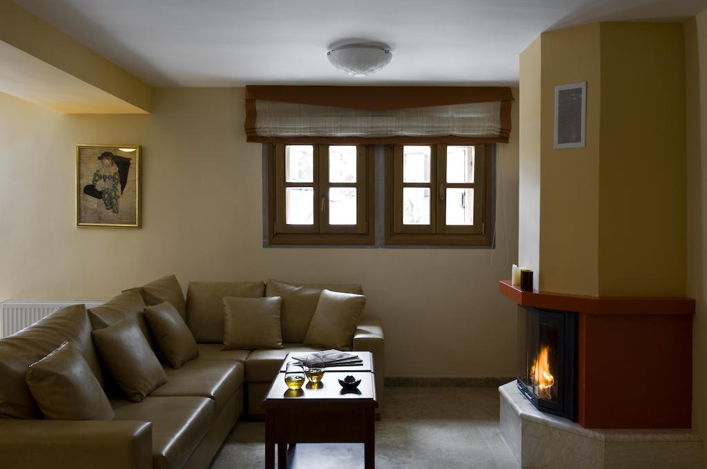 Rentinia Inn Rentina Экстерьер фото